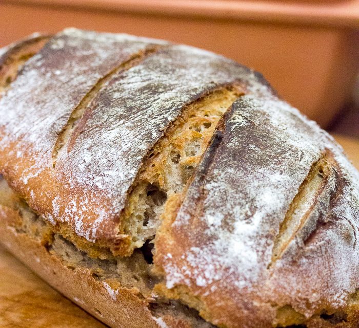 Dinkelbrot mit frischem Sauerteig im Römertopf gebacken — Pearl&amp;#39;s Harbor